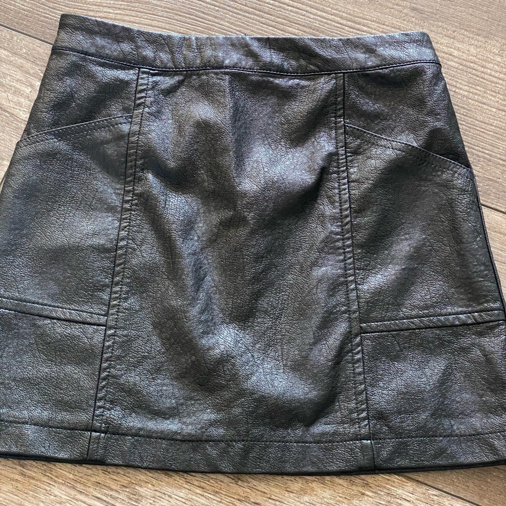 Art Class Faux Leather Skirt, 6/6X
